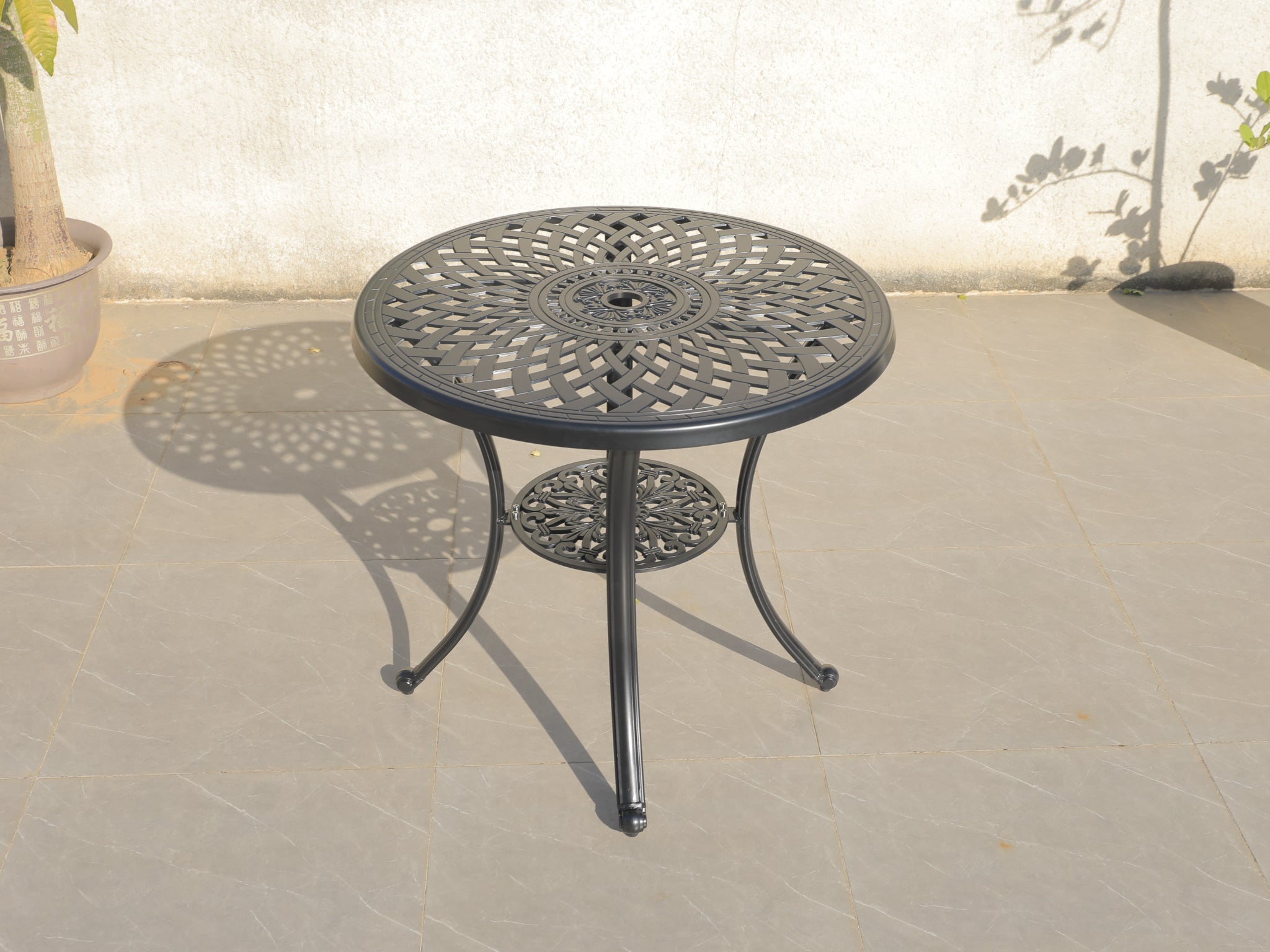 FurnitureOkay Orlando Cast Aluminium Outdoor Dining Table (78cm Round) — Black